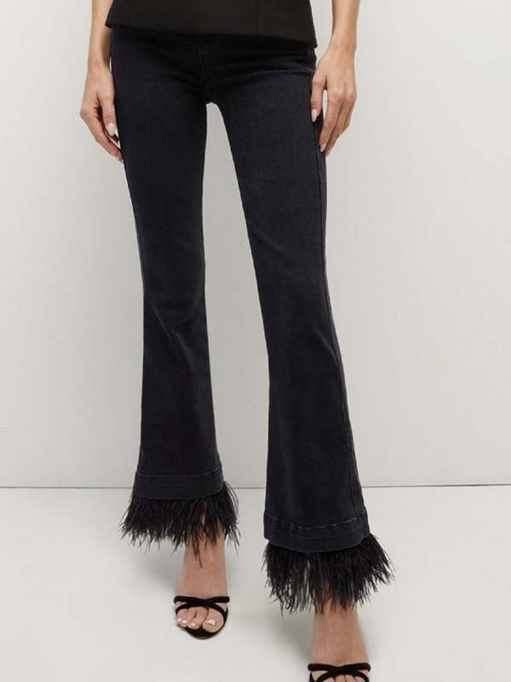 Veronica Beard Carson Feather-Hem Flare Jeans - Women's